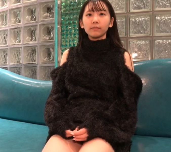 苗条长腿少妇 口硬直接开操 张开双腿抽插镜头前特写 扶着腰后入撞击屁股